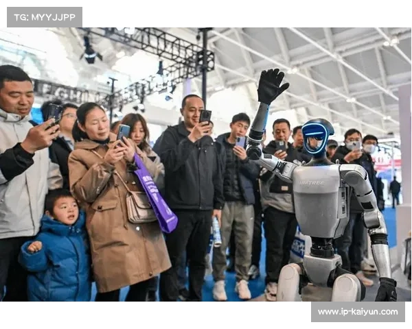 国家速滑馆人形机器人实训基地正式启用为2025世运会备战提供科技支持 国家速滑馆人形机器人实训基地正式启用为2025世运会备战提供科技支持